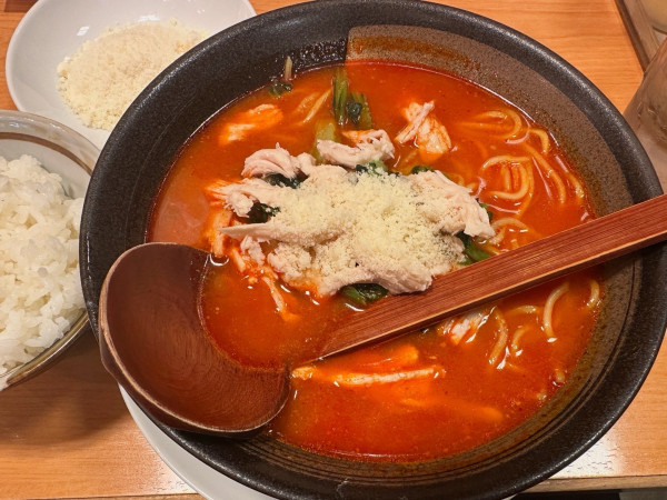 「とまとラーメン」@らーめん駿 ららん藤岡店の写真