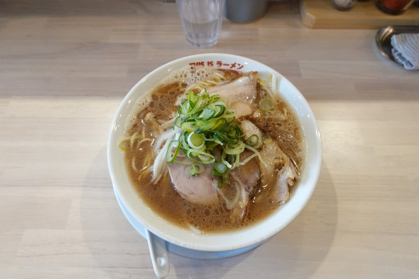 「ラーメン￥８７０」@THIS IS ラーメンの写真