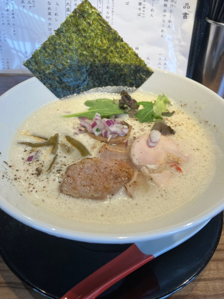 「鶏豚出汁ラーメン 950円」@中華そば 鷸の写真