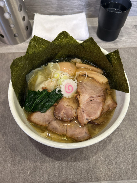 「塩全部のせら〜麺」@手打ち 蓮の写真