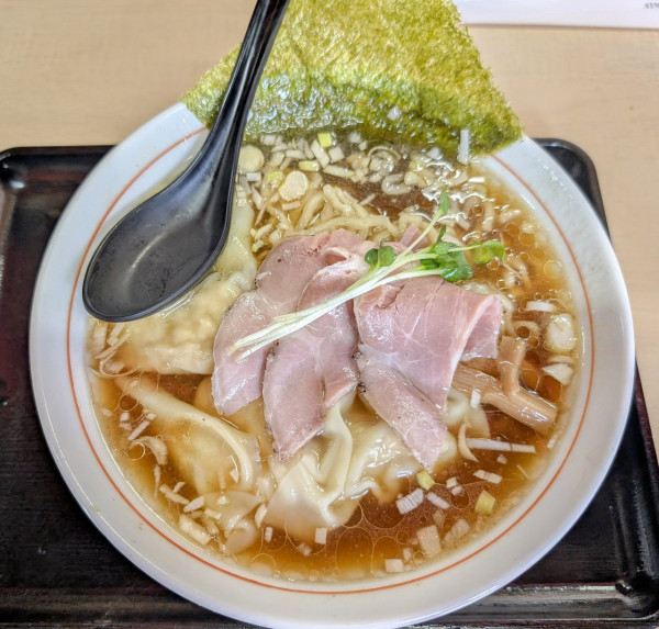 「ワンタン中華そば1080円」@手揉み中華そば いしまの写真