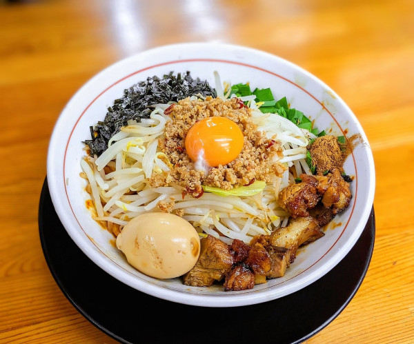 「誤爆まぜそば」@ラーメン・つけ麺 爆王の写真