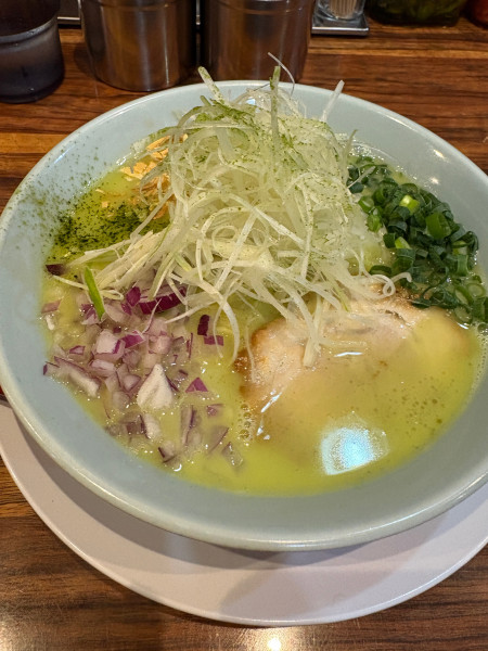 「限定ラーメン　抹茶　1050円」@清六家 つくばキュート店の写真