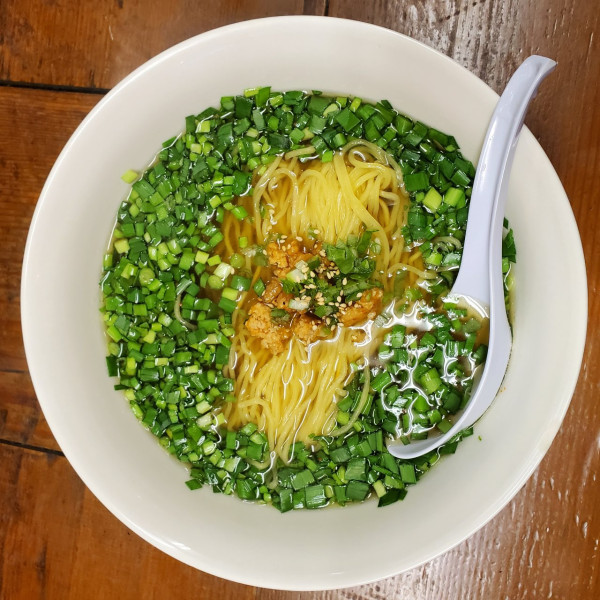 「ピリ辛ネギソバ」@萬里の写真