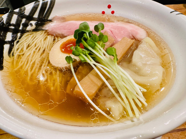 「肉わんたん塩中華そば【1200円】」@いしかわやの写真