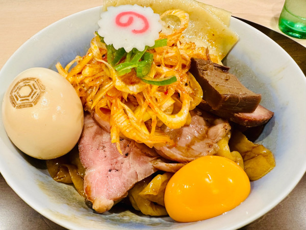 「【限定】特製極太あぶらそば【1750円】」@手打麺祭 かめ囲の写真