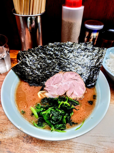 「ラーメン並 海苔」@横浜ラーメン 武蔵家 志木店の写真