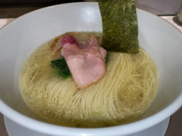 「鶏中華そば塩1100円」@麺 コレキヨの写真