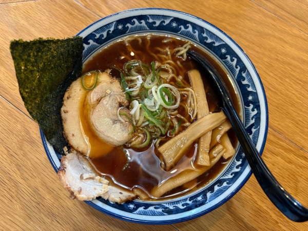 「麺屋しらかわ中華そば」@麺屋しらかわ 別邸 岐阜店の写真
