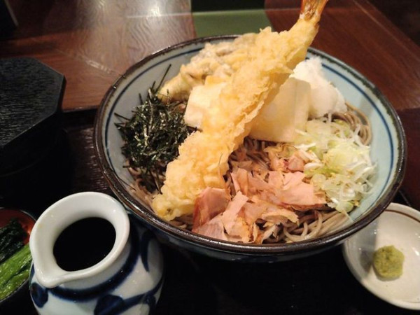 「名物お好みぶっかけそば（4種盛り）」@信州そば処 そじ坊 四条烏丸FTスクエア店の写真