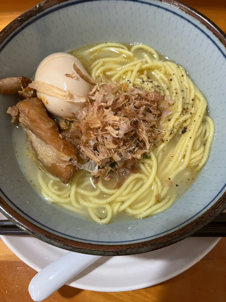 「鶏そば　海　全部のせ」@スープ研究処 ぶいよんの写真