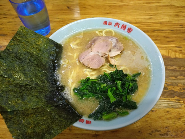 「ラーメン850円」@六角家 本店の写真