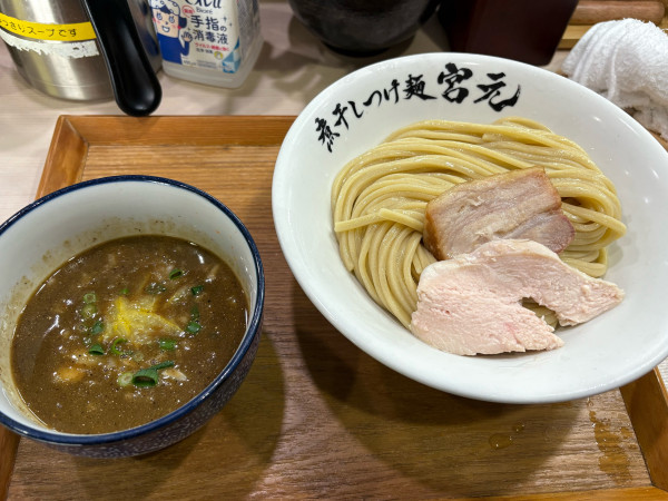 「極濃煮干しつけ麺　中盛」@煮干しつけ麺 宮元の写真