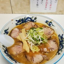 チャーシュー麺、味噌!