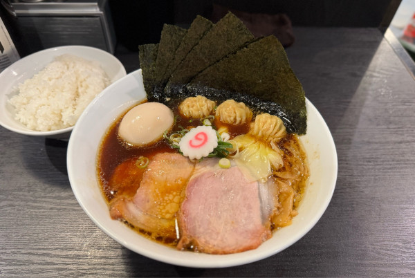 「特生姜醤油そば¥1290、海苔増し¥100、ご飯¥180」@横浜中華そば 維新商店の写真