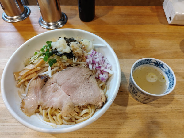 「特製醤油 スープ付 大盛無料 1000円」@まぜそば 凜々亭 郡山本店の写真