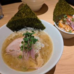 醤油ラーメン