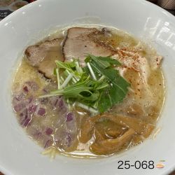 鶏白湯ラーメン