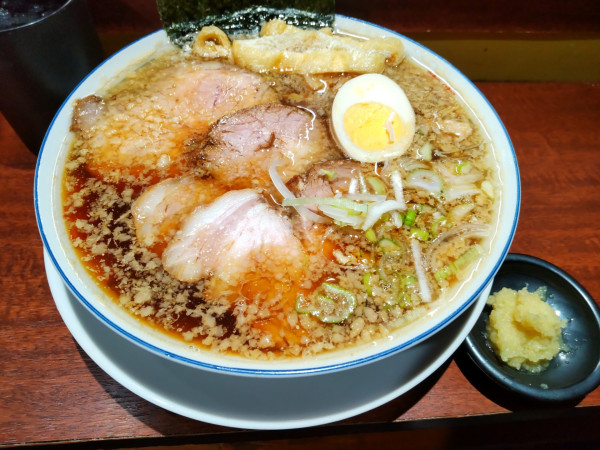 「朝ラー＋豚トッピング、追いしょうが」@大井町立食い中華蕎麦 いりこ屋の写真