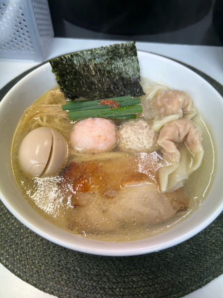 「特製塩ラーメン」@麺や金時の写真