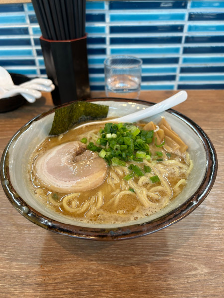 「ラーメン　大盛り無料」@風雲児 横浜店の写真
