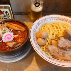 サッポロ赤星中瓶〜辛つけめんチャーシューうずら