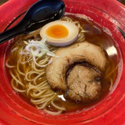 あごだし魚介らーめん 900円