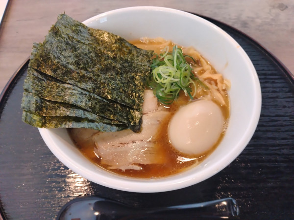 「特製焼きあご中華そば¥1030-」@麺屋 せんくうの写真