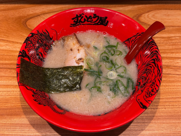 「元味らーめん　860円」@ラー麺 ずんどう屋 羽田空港第1ターミナル店の写真