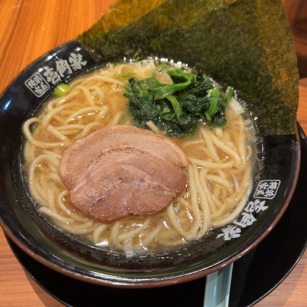 「ラーメン並　500円」@横浜家系ラーメン 壱角家 芝公園店の写真