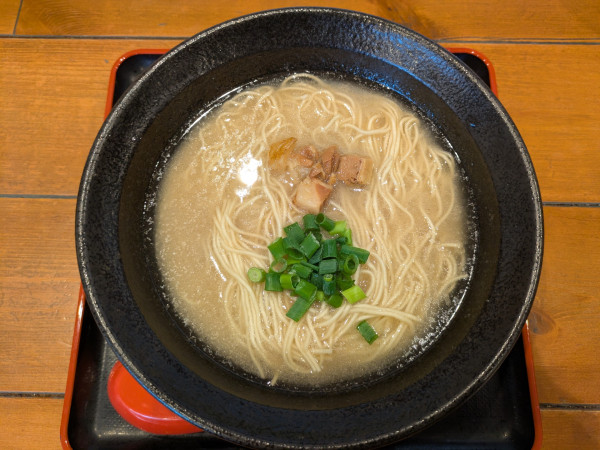 「550円ラーメン」@九州とんこつ はりがね屋の写真