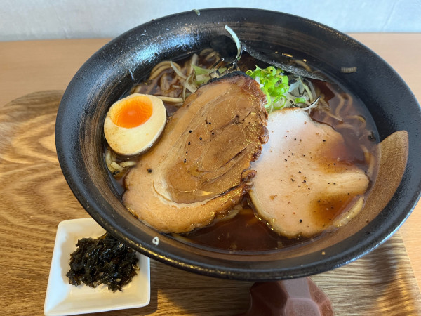 「【限定】焦がし醤油らーめん」@FREEATの写真