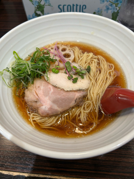 「黒糸中華そば」@中華そば 糸の写真