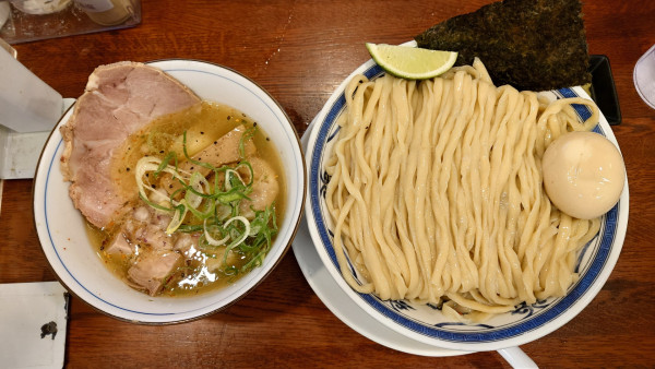 「特製鰹昆布水つけ麺・塩（1,470円）+麺大盛（150円）」@中華そば 千乃鶏の写真