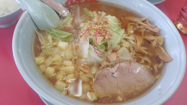 「期間限定　カレーとんこつラーメン」@山岡家 松本店の写真