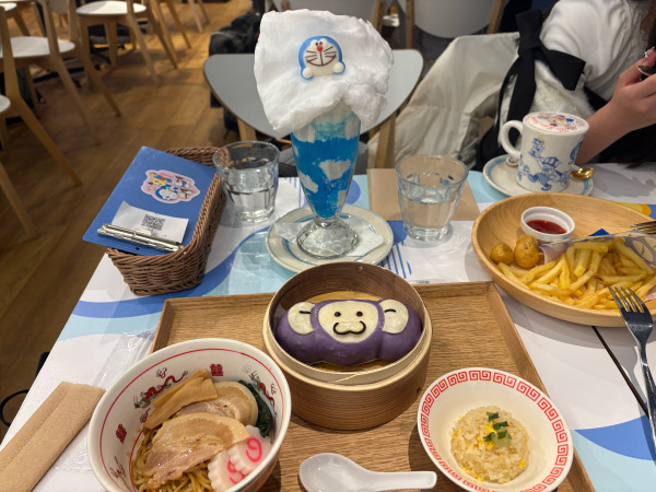 「ラーメン中華セット1980円、クリームソーダ1280円」@Doraemon F's KITCHENの写真