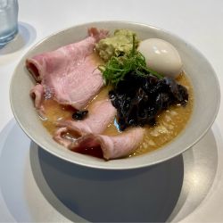 限定:牡蠣バター味玉味噌そば＋チャーシュー