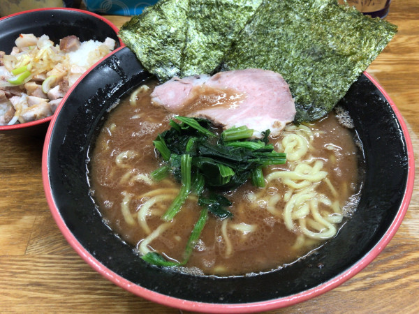 「ラーメン(こいめ、おおめ)+トッピングC 950円」@麺家 紫極の写真