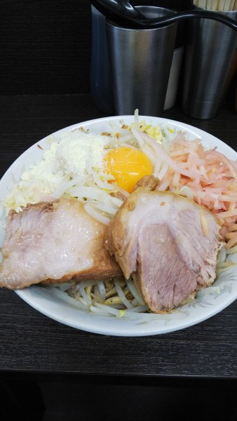 「汁なし岩下の新生姜粉チーズ」@ラーメン二郎 川越店の写真