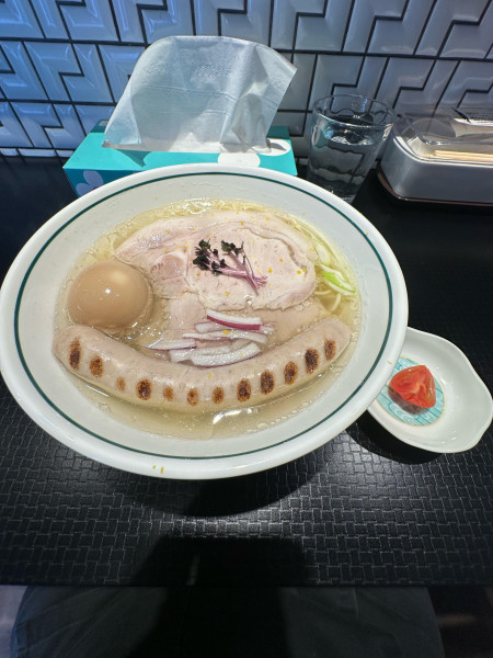 「豚一頭清湯麺オールスター麺(塩)」@豚一頭 清湯麺の写真