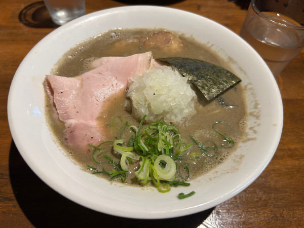 「煮干強者　醤油」@喜元門 本店の写真