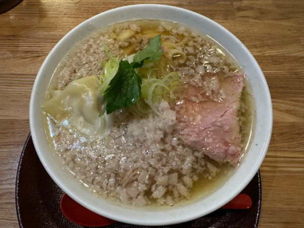 「背脂そば　1000円」@手打ち正麺 Hachimitsuの写真