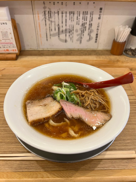 「喜多方らーめん醤油」@麺や 七彩 八丁堀店の写真