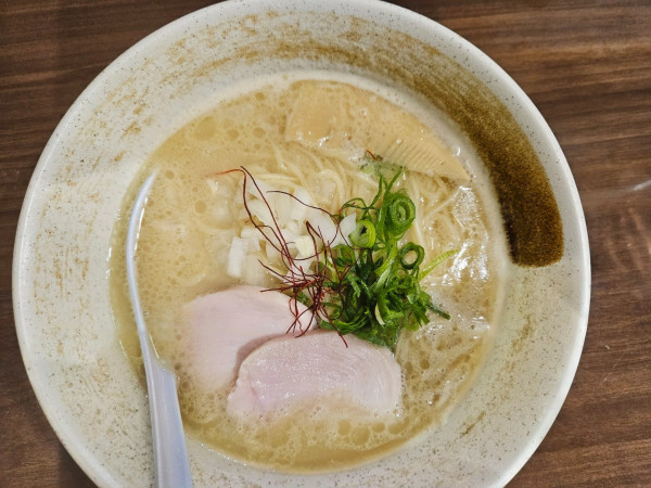 「濃厚鶏白湯そば」@麺屋 甲武信の写真