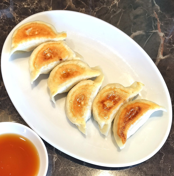 「焼き餃子 450円+税」@鮮楽園 南店の写真