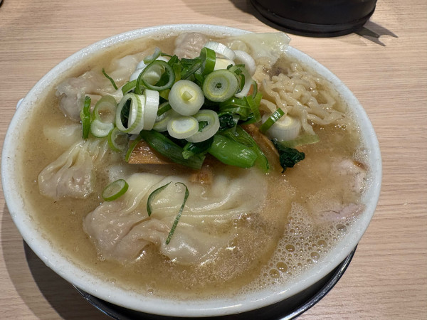 「塩ワンタンメン1400円」@桜上水 船越の写真