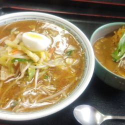みそラーメン７５０円＆半カレーライス370円