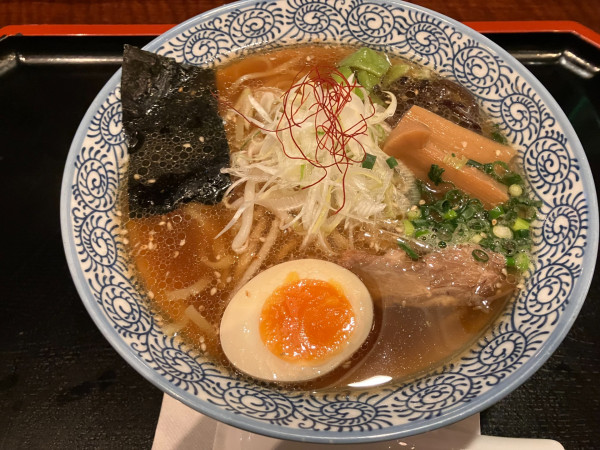 「牛テールラーメン 880円」@牛たん焼き 仙台 辺見 川崎アゼリア店の写真