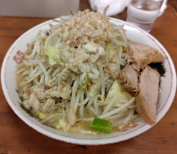 「小 900円 ネギ 100円」@ラーメン二郎 品川店の写真