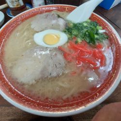 ラーメン（久留米豚骨） 700円